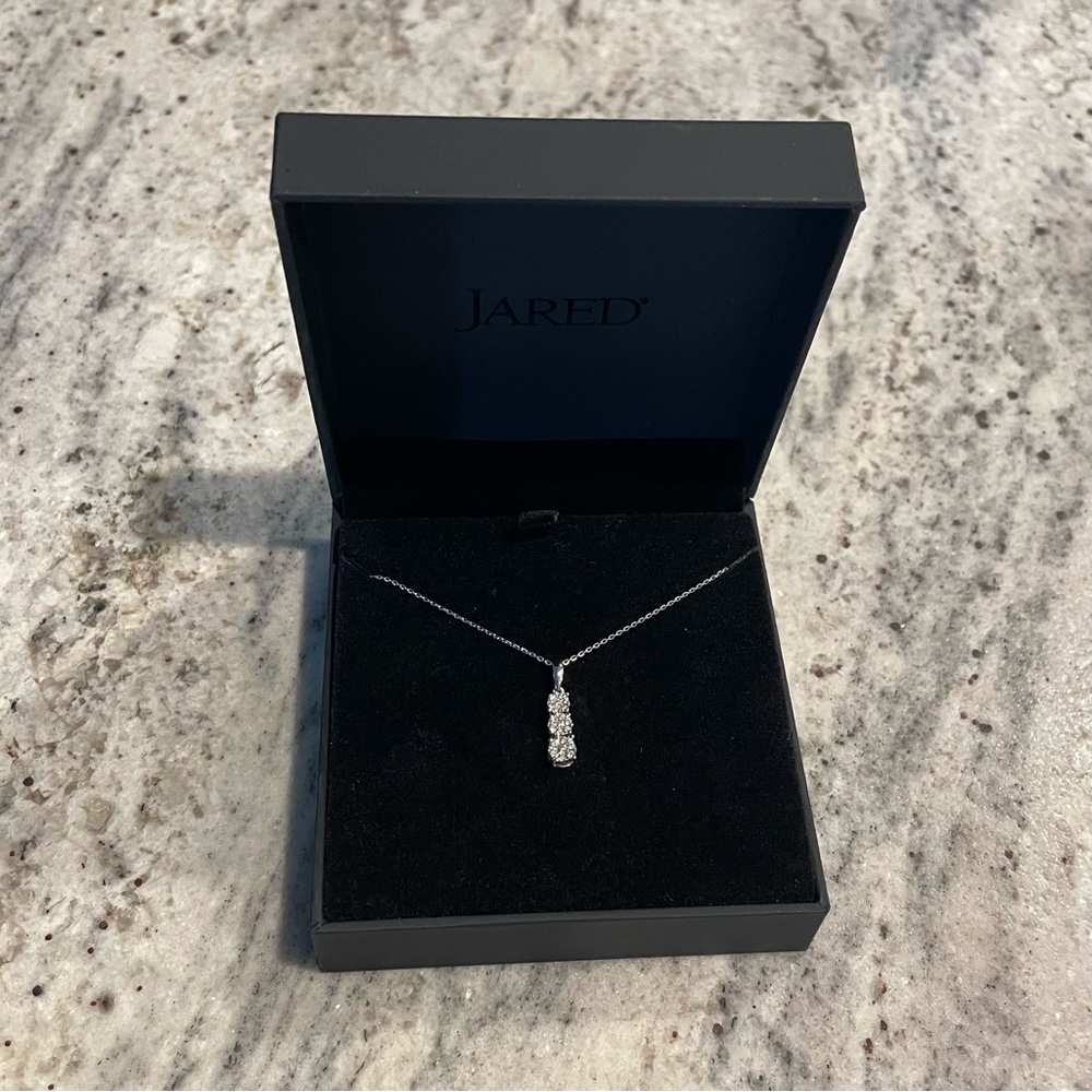 Jared Brilliant Moments Diamond Necklace 1/4 ct tw 10K White Gold